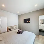 Horizon With Jacuzzi Close To Centre & Sea 12pers