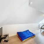 Horizon With Jacuzzi Close To Centre & Sea 12pers