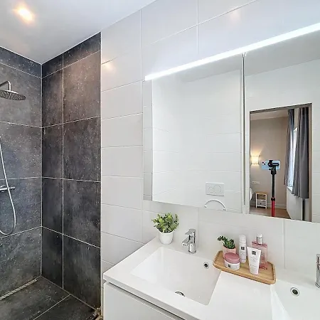 Horizon With Jacuzzi Close To Centre & Sea 12pers * Koksijde