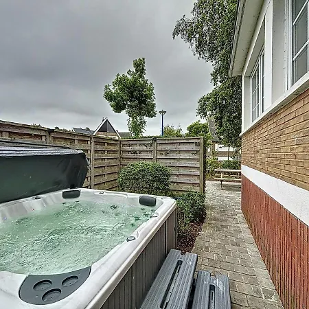 Villa Horizon with jacuzzi close to centre&sea 12pers Koksijde