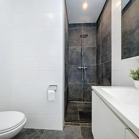 Villa Villa Horizon with jacuzzi close to centre&sea 12pers *
