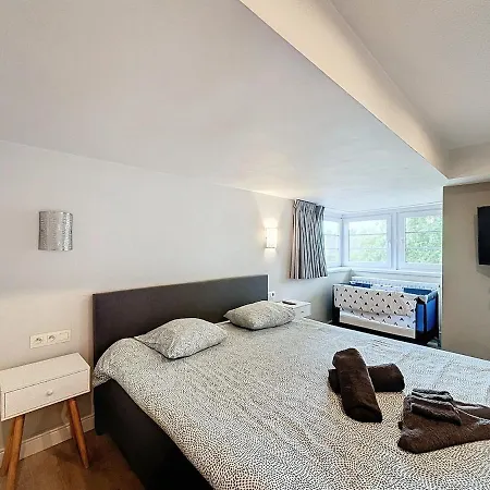 Villa Villa Horizon with jacuzzi close to centre&sea 12pers
